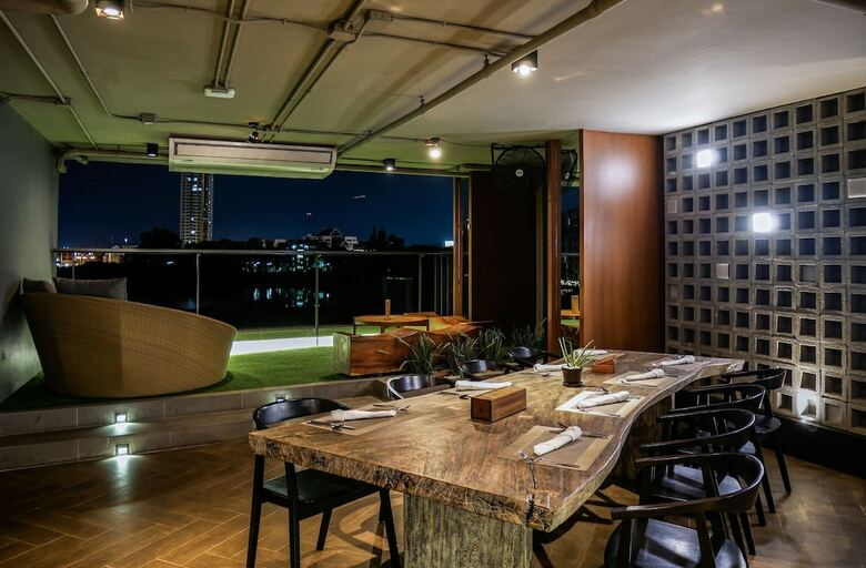 Brique Hotel Chiang Mai