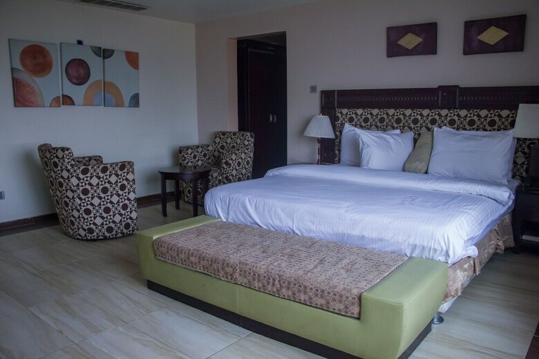 Excel Oriental Hotel And Suites