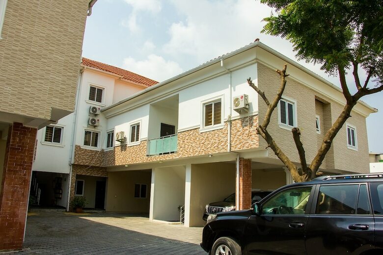 Ken Kol Apartments And Suites