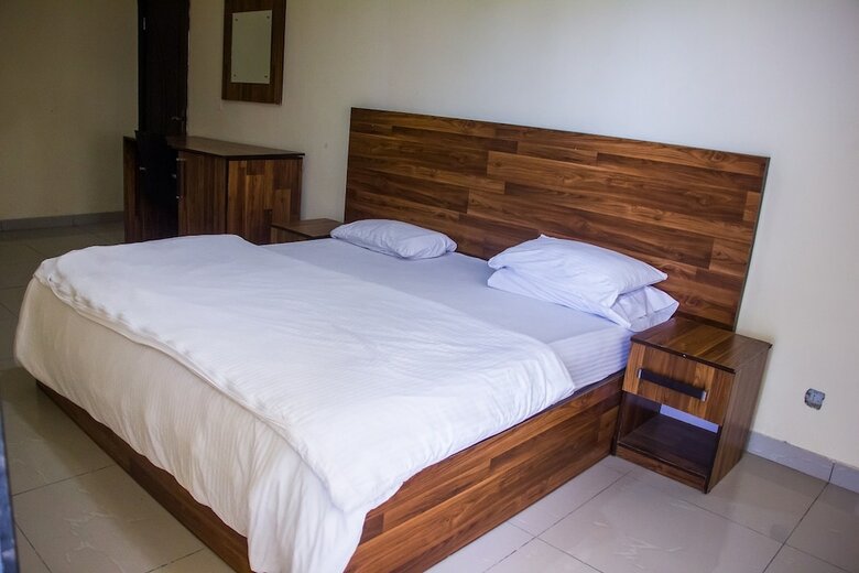 Ken Kol Apartments And Suites