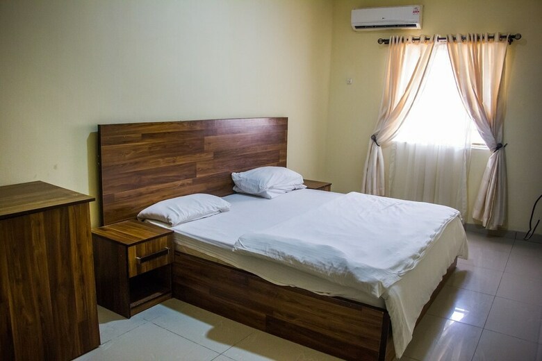 Ken Kol Apartments And Suites