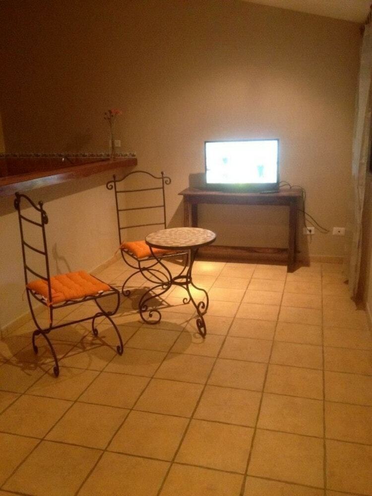 Hotel Cabinas Cigalou Tamarindo