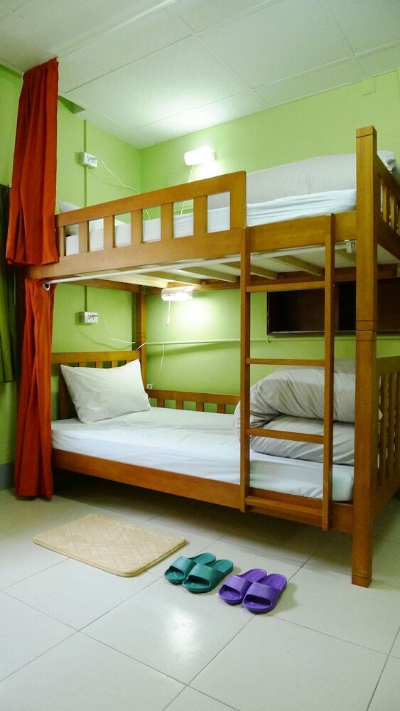 Hostal Puli Center Center Hostel