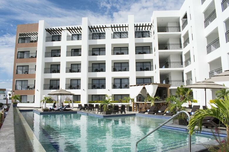 Medano Hotel And Suites