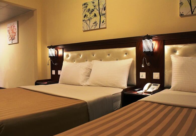 Mariana Hotel