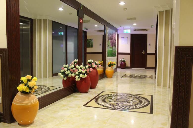 Mariana Hotel