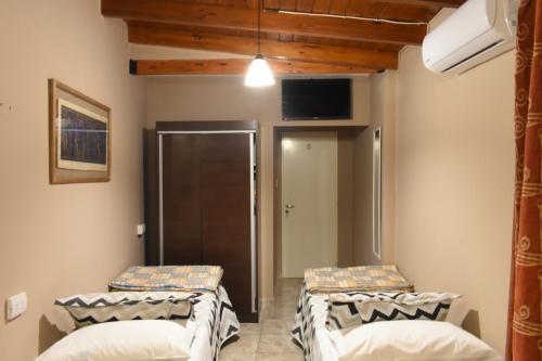 Albergue Yh Petit Hotel