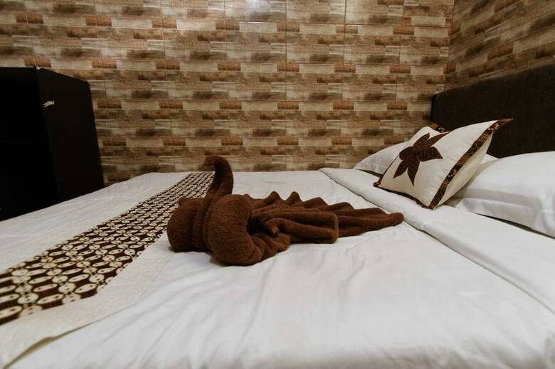 Hotel Clamonic House By Madhava