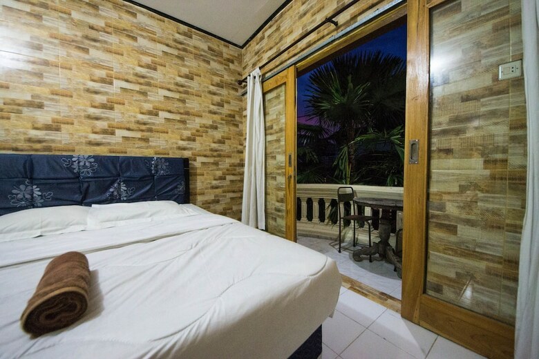 Hotel Clamonic House By Madhava