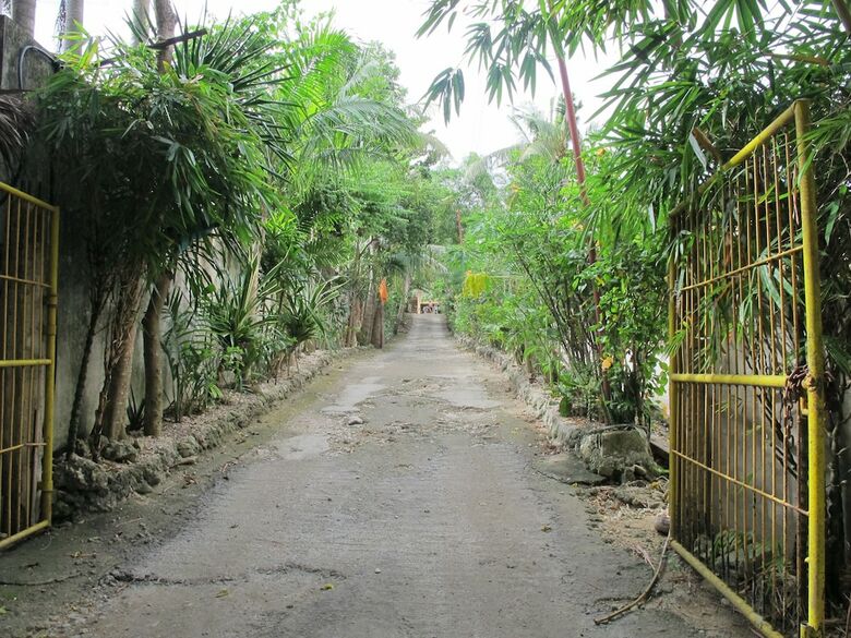 Hotel Kawayan Marine Village Beach Resort