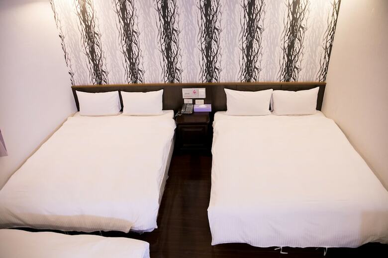 Wl Hotel