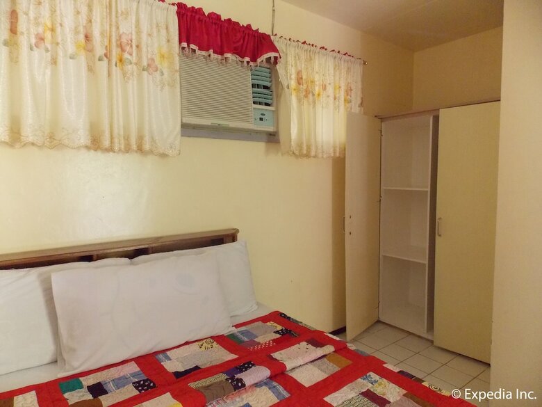 Hotel Baluarte De Argao Beach Resort