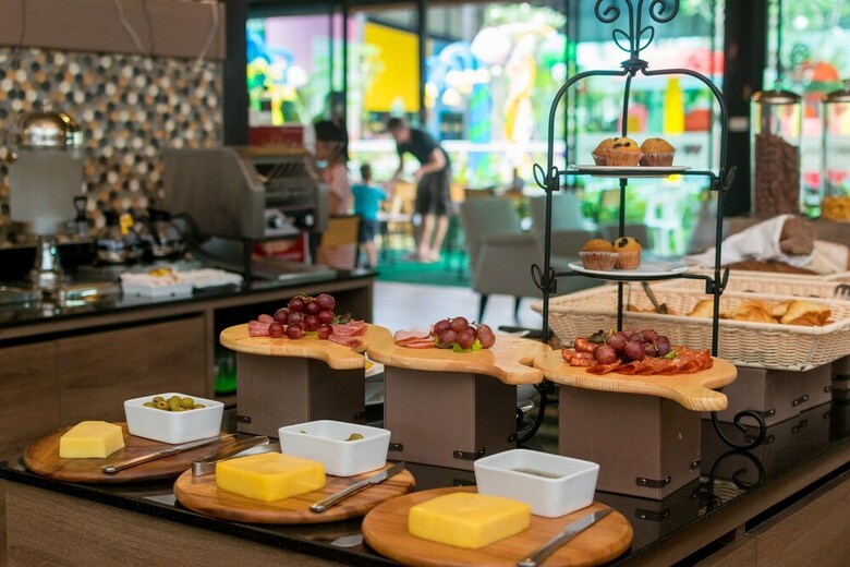Rawai Vip Villas, Kids Park & Spa