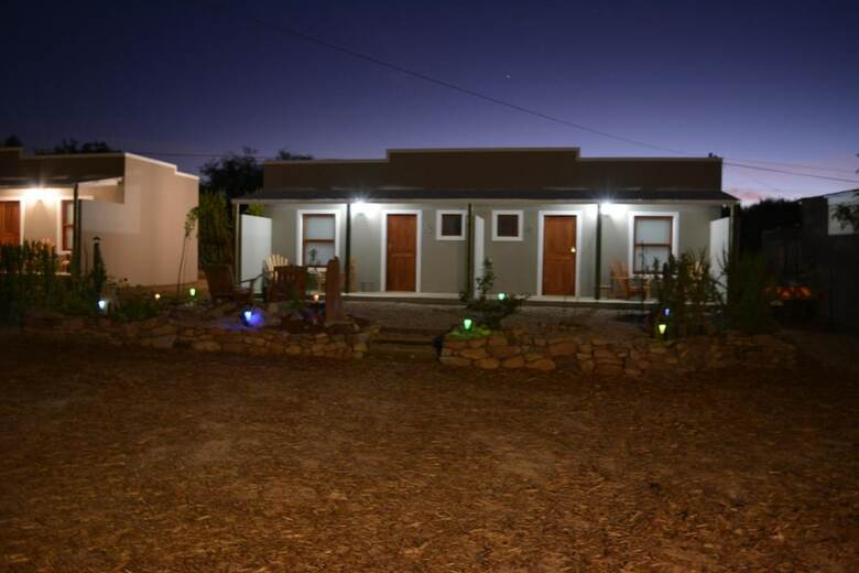 Bed & Breakfast Travellers Rest