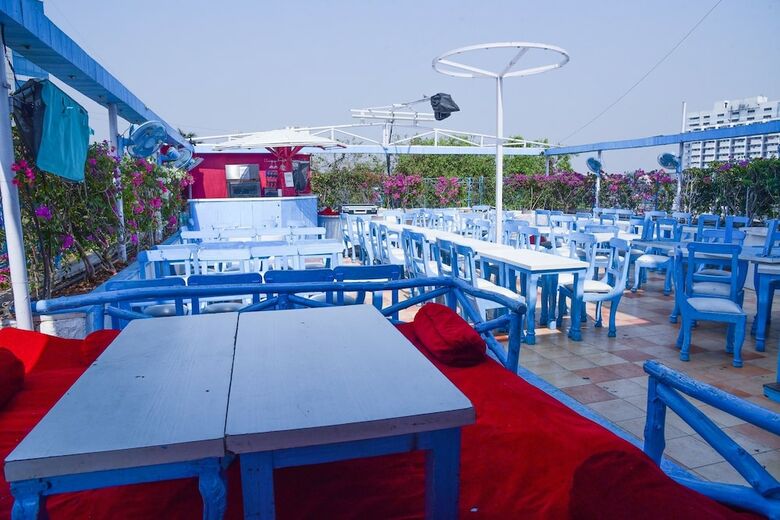 Evergreen Hotel