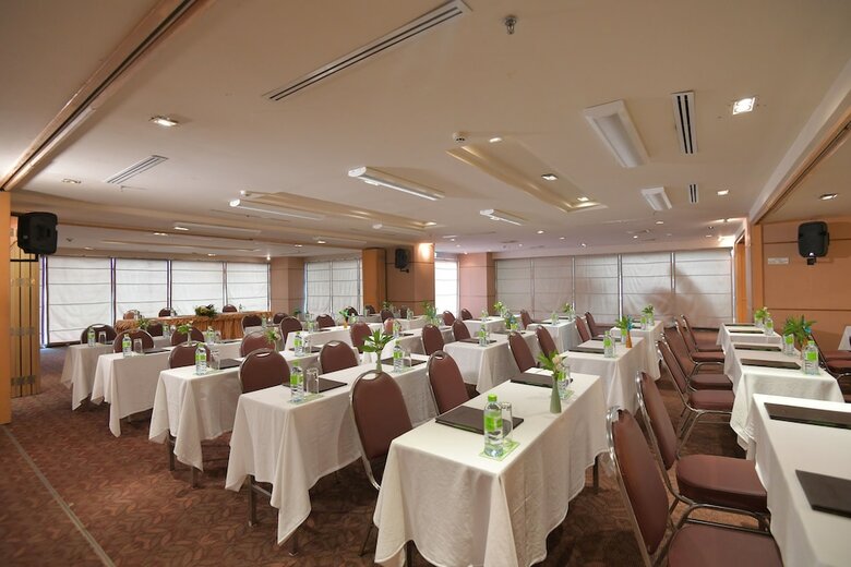 Hotel The Seasons Pattaya