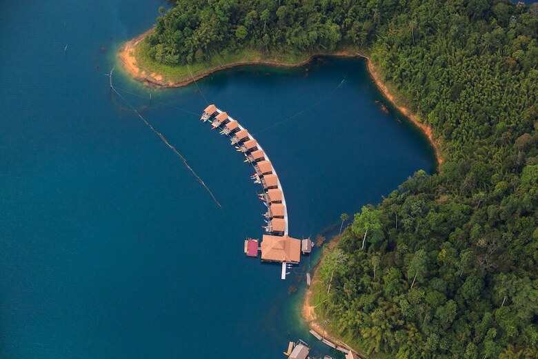 Hotel 500 Rai Khao Sok Floating Resort
