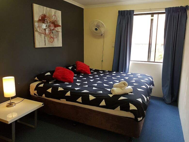 Perth City Apartment Hotel
