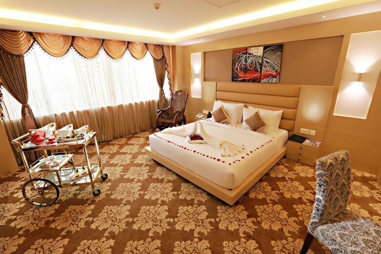 Hotel Patliputra Continental