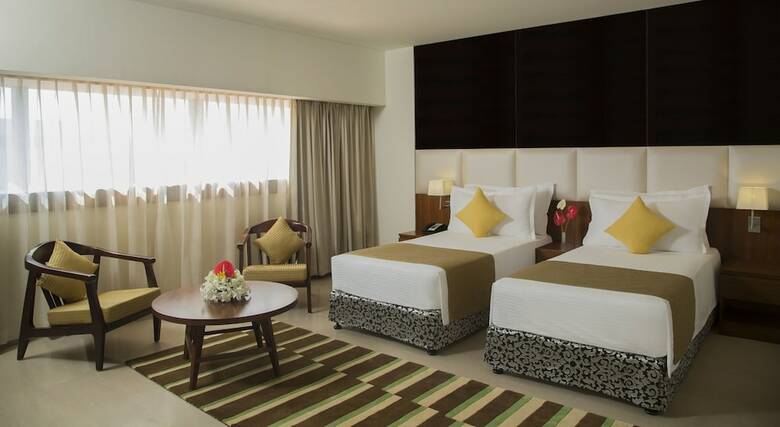 Hotel The Raviz Calicut