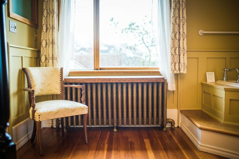 Dashwood Manor Seaside Bed & Breakfast