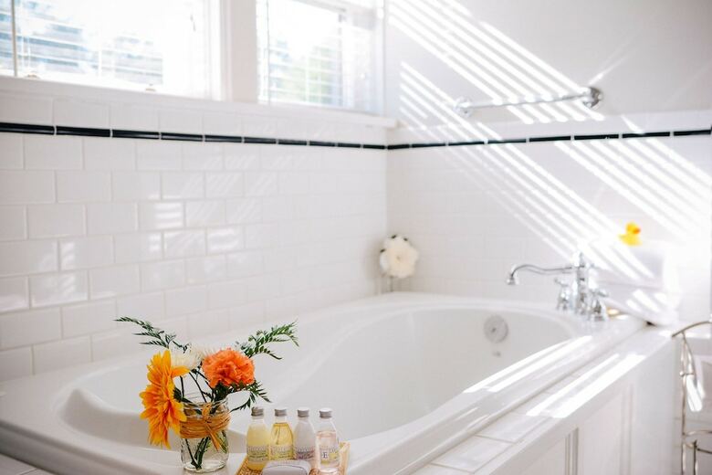 Dashwood Manor Seaside Bed & Breakfast