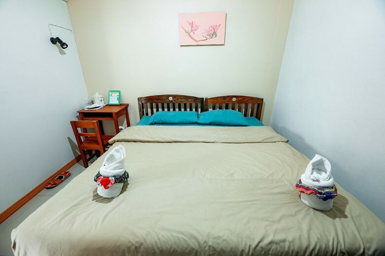 Hotel At Phra Sing