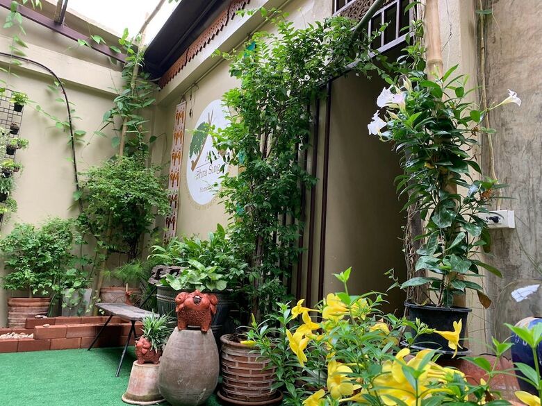 Hotel At Phra Sing