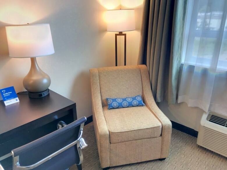 Hotel Comfort Inn & Suites