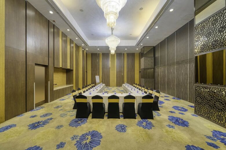 Hotel Holiday Inn Kolkata Airport