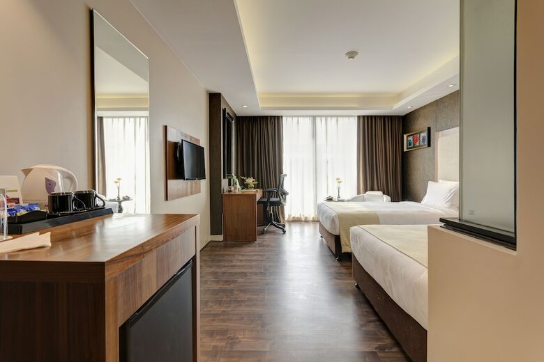 Hotel Holiday Inn Kolkata Airport