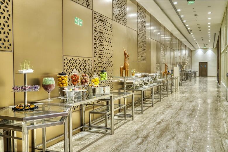 Hotel Holiday Inn Kolkata Airport
