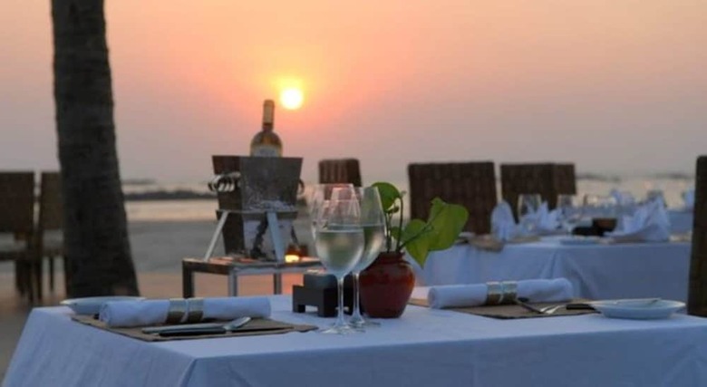 Hotel Bay Of Bengal Resort
