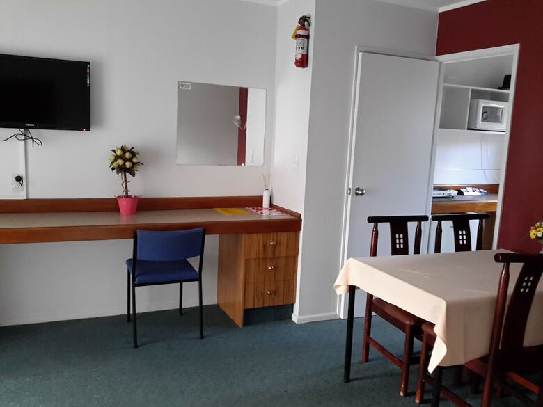 Papakura Pioneer Motor Lodge And Motel