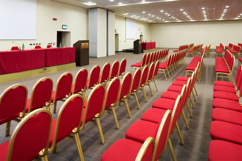 Hotel Golden Tulip Plaza Caserta