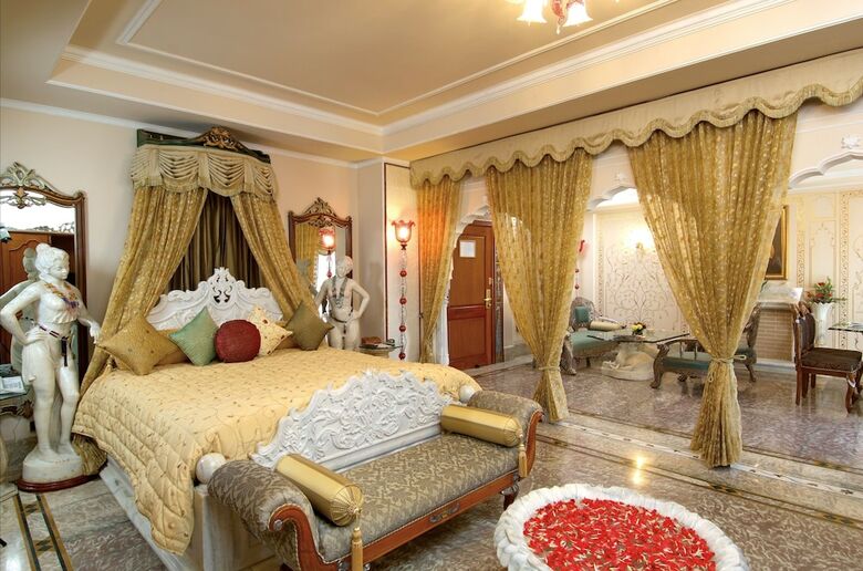 Hotel Shiv Vilas Resorts