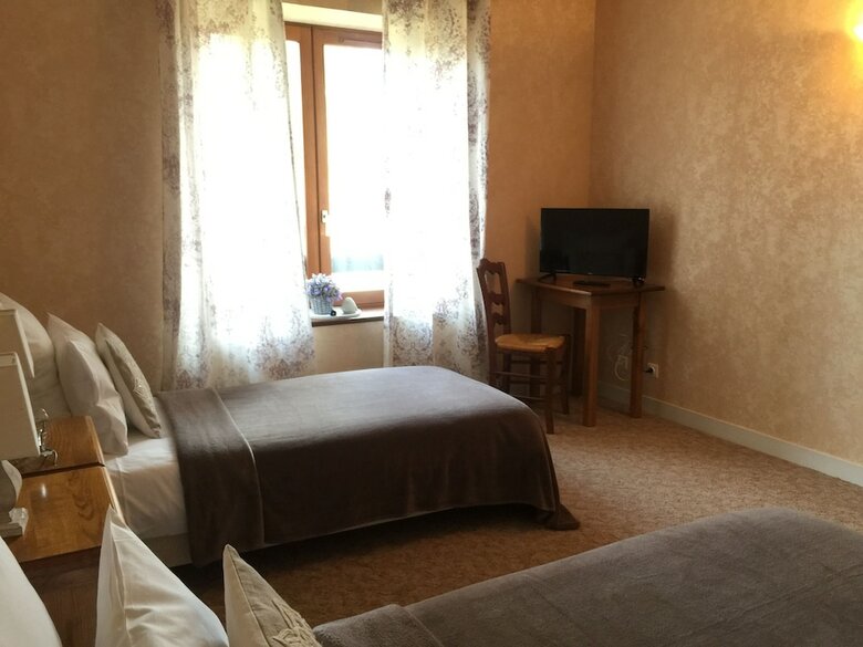 Bed & Breakfast Domaine de Lascaux - Chambres D'h�te