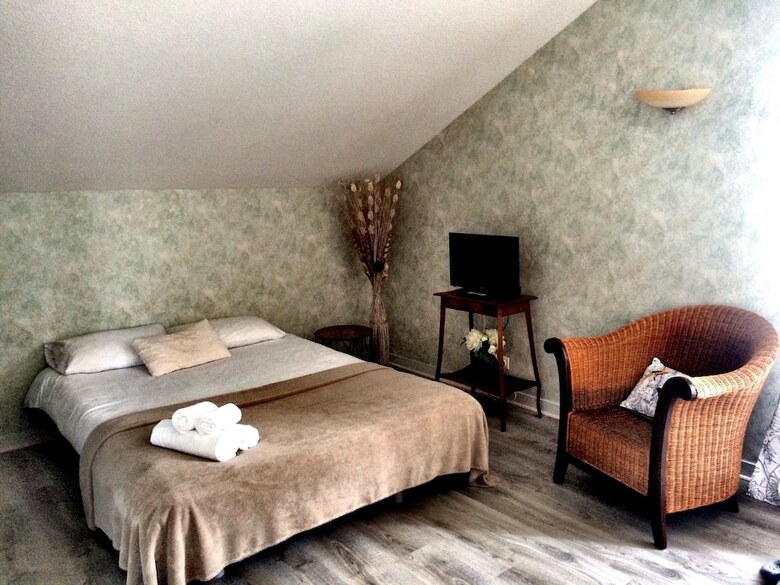 Bed & Breakfast Domaine de Lascaux - Chambres D'h�te