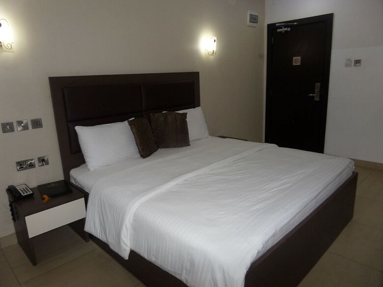 Hotel O-jays Guest House