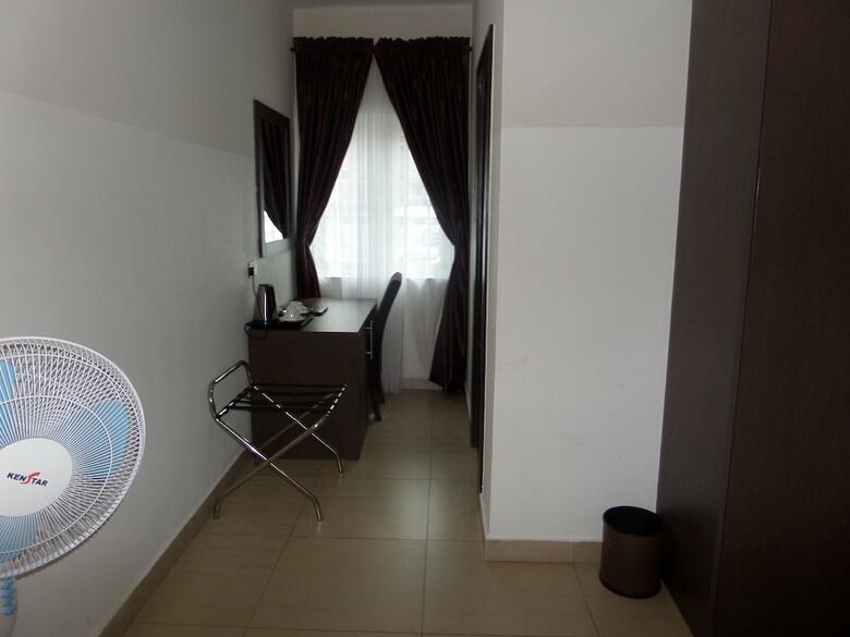 Hotel O-jays Guest House