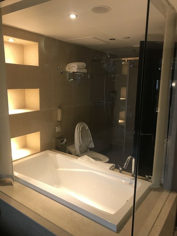 Guangzhou Crystal Orange Hotel