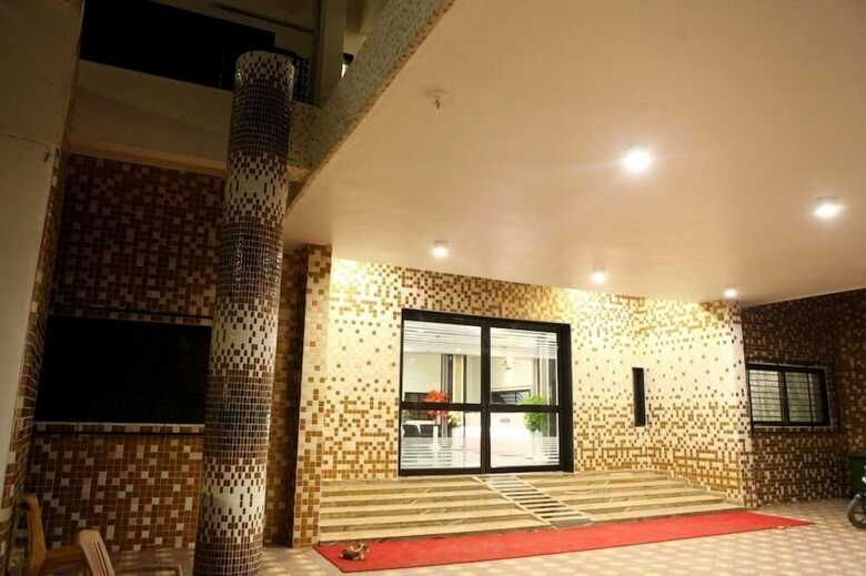 Hotel Shri Saibaba Satsang Mandal