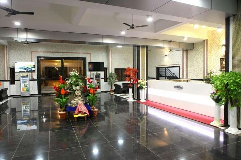 Hotel Shri Saibaba Satsang Mandal