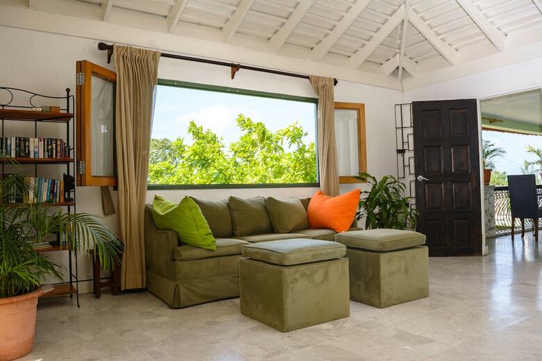Mynt Retreat Bed And Breakfast