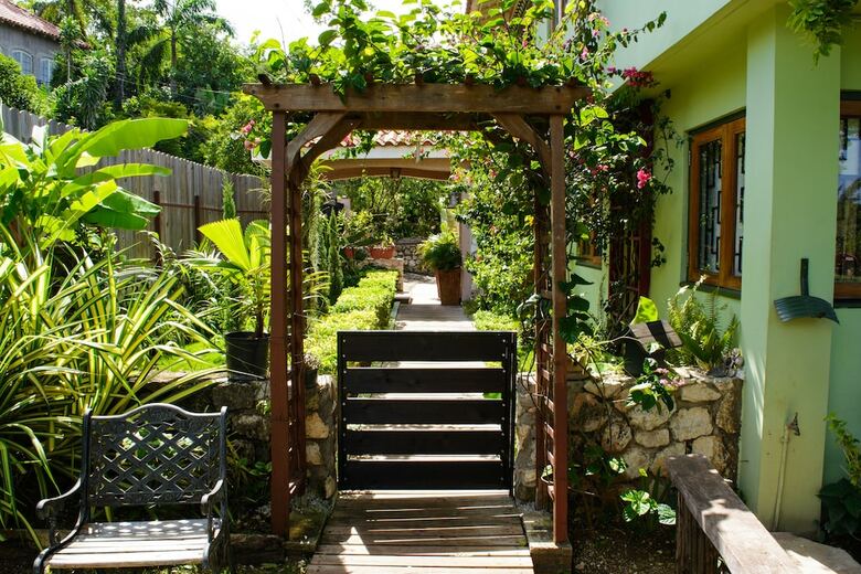 Mynt Retreat Bed And Breakfast
