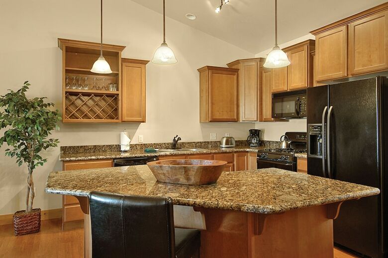 Bear Hollow Village By All Seasons Resort Lodging