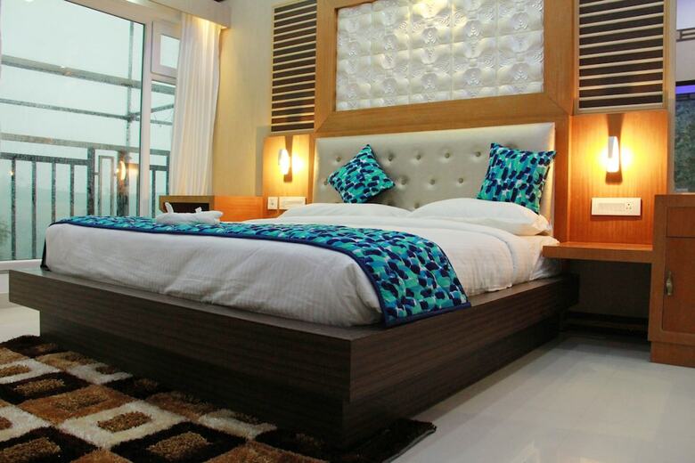 Hotel Parakkat Nature Resorts