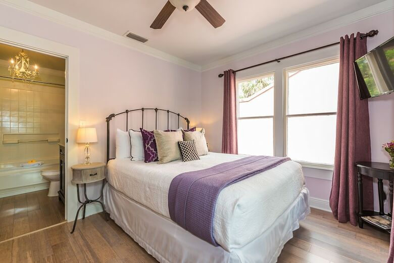 Bed & Breakfast 44 Spanish Street Inn
