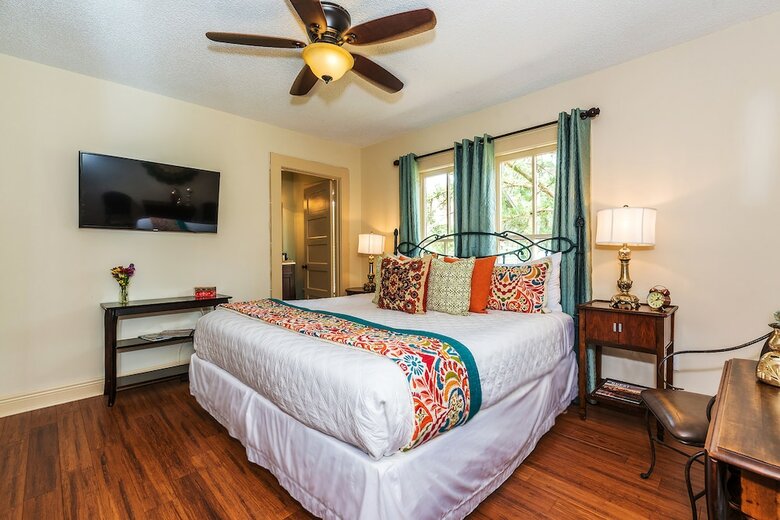Bed & Breakfast 44 Spanish Street Inn