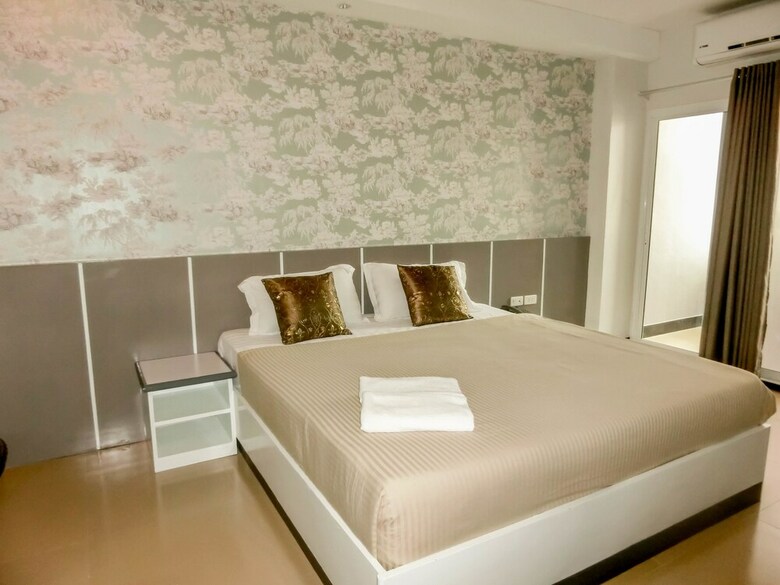 Hotel The Premium Residence
